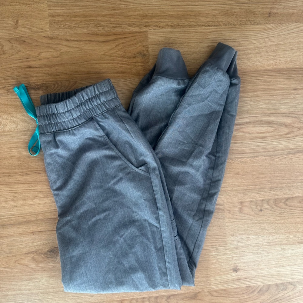 EUC High Waisted Zamora Jogger Scrub Pants Graphite Gray Sz XS - Picture 8 of 8